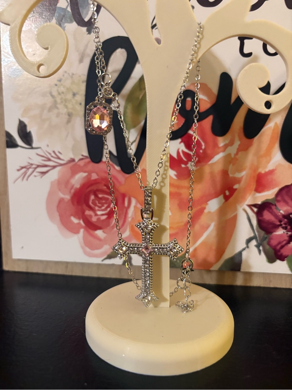3/20♥️Silver Cross Pendant Necklace with Pink Accent Stone - Picture 3 of 3
